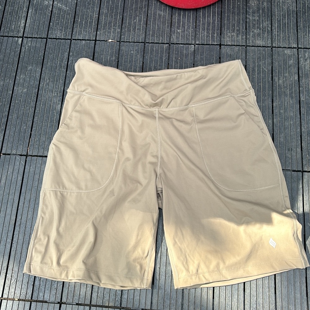 NWT Satiny XL biker shorts sand colored - Picture 4 of 8